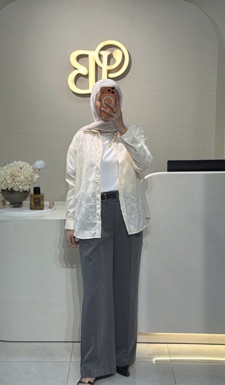 اصفر فاتح جدا